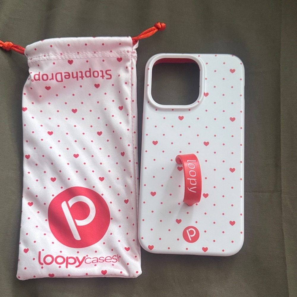 Loopy Case Light Pink With Red Hearts iPhone 15 pro max.